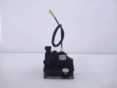 Second-hand car spare part front right door lock for opel corsa e selective oem iam references 13431840 e2-b6-60-1 0325407955