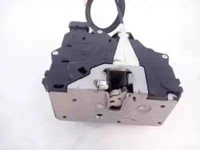 Second-hand car spare part left front door lock for opel corsa e selective oem iam references 13431841 e2-b6-65-1 0325407955