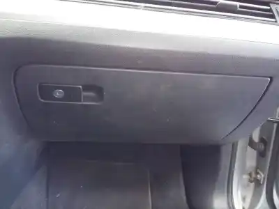 Peça sobressalente para automóvel em segunda mão porta luvas por volkswagen passat variant (3g5) advance bmt referências oem iam 