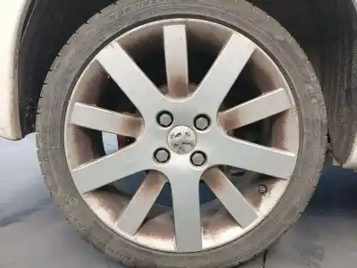 Pièce détachée automobile d'occasion jante pour peugeot 207 sw sport références oem iam 205/45/17  