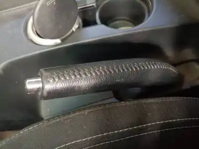 Tweedehands auto-onderdeel HANDREMHENDEL voor KIA CEE´D  OEM IAM-referenties   