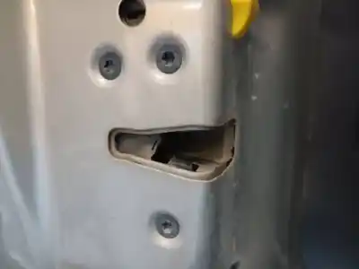 Pezzo di ricambio per auto di seconda mano serratura porta posteriore sinistra per ford tourneo courier (c4a) titanium riferimenti oem iam 