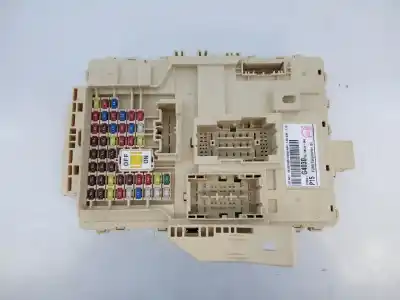 Pezzo di ricambio per auto di seconda mano scatola relè/fusibili per hyundai i30 fastback tecno riferimenti oem iam g40301310515848