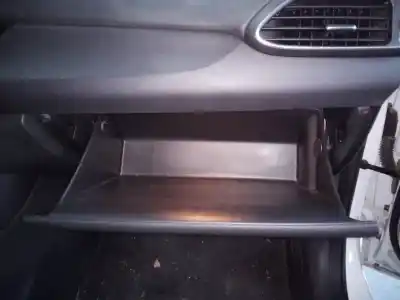 Pezzo di ricambio per auto di seconda mano scatola di guanti per hyundai i30 fastback tecno riferimenti oem iam   