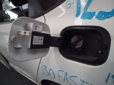 Second-hand car spare part outer fuel cap for hyundai i30 fastback tecno oem iam references   