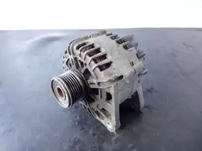 Second-hand car spare part Alternator for DACIA DUSTER Laureate 4x2 OEM IAM references 231003831R P3-A5-18-2 TG12C094