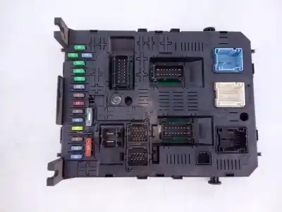 Peça sobressalente para automóvel em segunda mão CAIXA DE FUSÍVEIS E RELÉS por PEUGEOT PARTNER KASTEN  Referências OEM IAM 9678477080 E3-B2-24-1 