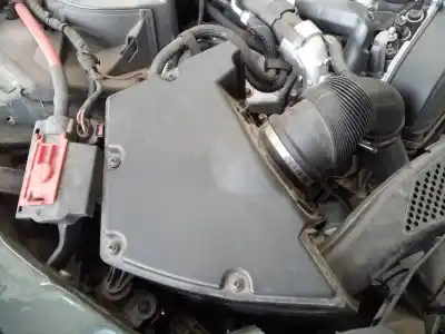 Peça sobressalente para automóvel em segunda mão filtro de ar por audi a4 berlina (8w2) sport edition referências oem iam 