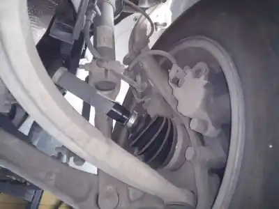 Peça sobressalente para automóvel em segunda mão manga de eixo dianteira direita por audi a4 berlina (8w2) sport edition referências oem iam 