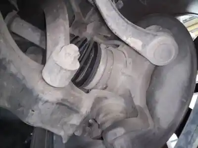 Pièce détachée automobile d'occasion Moyeu De Roue Avant Droite pour SSANGYONG REXTON W Limited 4WD Références OEM IAM   