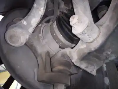 Pièce détachée automobile d'occasion MOYEU DE ROUE AVANT GAUCHE pour SSANGYONG REXTON W  Références OEM IAM   