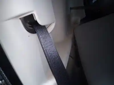 Tweedehands auto-onderdeel veiligheidsriem rechts achter voor jeep compass limited oem iam-referenties 