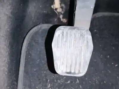 Recambio de automóvil de segunda mano de PEDAL EMBRAGUE para FORD FOCUS LIM. (CB8)  referencias OEM IAM   