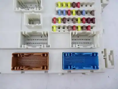Second-hand car spare part fuse box unit for ford focus lim. (cb8) edition oem iam references dv6t14a073dh e3-b3-29-3 