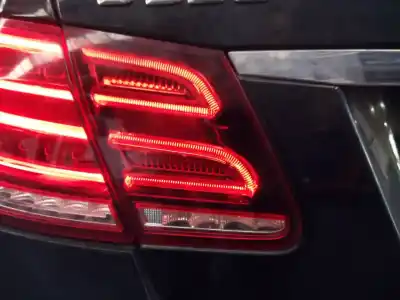 Pièce détachée automobile d'occasion feu arrière gauche dans la porte pour mercedes clase e (w212) lim. e 220 bluetec (212.001) références oem iam 