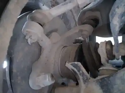 Pezzo di ricambio per auto di seconda mano attacco anteriore destro per nissan terrano/terrano.ii (r20) se riferimenti oem iam 