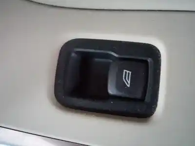 Peça sobressalente para automóvel em segunda mão botão / interruptor elevador vidro traseiro direito por volvo s60 lim. kinetic referências oem iam 