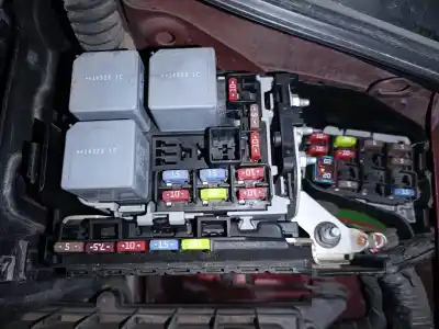 Tweedehands auto-onderdeel relais/zekeringenkastje voor volvo v60 kombi kinetic oem iam-referenties 