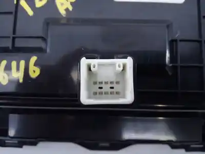 Peça sobressalente para automóvel em segunda mão comando de sofagem (chauffage / ar condicionado) por toyota auris active referências oem iam 5590002221 e3-b2-12-2 