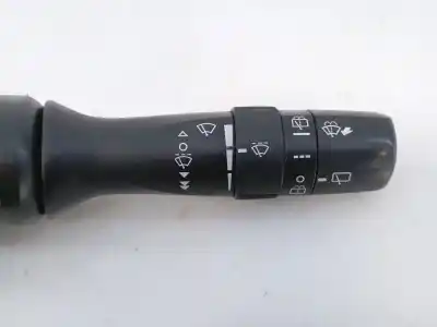 Pezzo di ricambio per auto di seconda mano comando pulito per toyota auris active riferimenti oem iam  e3-b2-13-4 