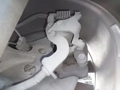 Second-hand car spare part REAR RIGHT BRAKE CALIPER for TOYOTA AURIS  OEM IAM references   