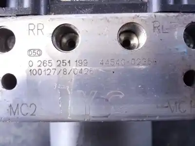 Peça sobressalente para automóvel em segunda mão abs por toyota auris active referências oem iam 4454002350 p3-a8-19-4 0265251199