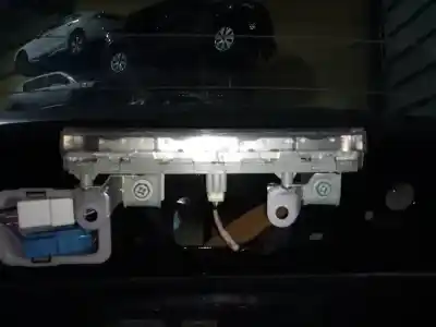 Pezzo di ricambio per auto di seconda mano Luce Freno Centrale per TOYOTA AURIS Active Riferimenti OEM IAM   