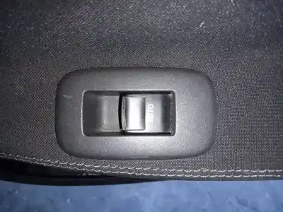 Pezzo di ricambio per auto di seconda mano comando alzacristalli posteriori destro per toyota auris active riferimenti oem iam 