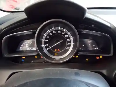 Second-hand car spare part dashboard for mazda 2 lim. () evolution oem iam references d471edc0d e3-b5-23-1 