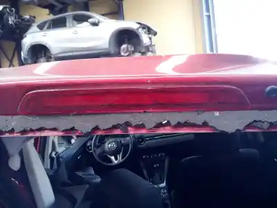 Pièce détachée automobile d'occasion feu de frein central pour mazda 2 lim. () evolution références oem iam 
