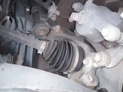 Peça sobressalente para automóvel em segunda mão MANGA DE EIXO DIANTEIRA ESQUERDA por MAZDA 2 LIM. ()  Referências OEM IAM   