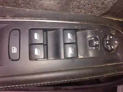 Pezzo di ricambio per auto di seconda mano interruttore alzacristalli anteriore sinistro per peugeot 5008 active riferimenti oem iam 