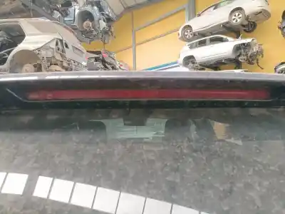 Pezzo di ricambio per auto di seconda mano Luce Freno Centrale per MERCEDES-BENZ CLASE C (W205) FAMILIAR C 250 T BlueTEC / d (205.208) Riferimenti OEM IAM   