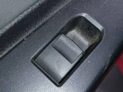 Peça sobressalente para automóvel em segunda mão botão / interruptor elevador vidro traseiro esquerdo por toyota yaris hybrid active referências oem iam 