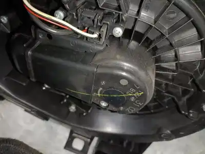 Peça sobressalente para automóvel em segunda mão ventilador de aquecimento por toyota yaris hybrid active referências oem iam 