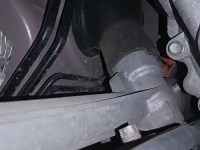 Peça sobressalente para automóvel em segunda mão caixa de direção por toyota yaris hybrid active referências oem iam 