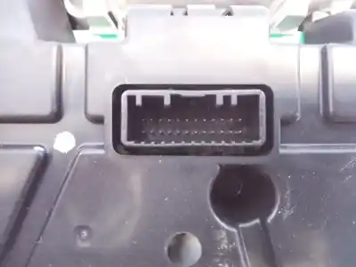 Peça sobressalente para automóvel em segunda mão quadrante por renault clio iv limited referências oem iam 248105397r e2-a1-23-3 