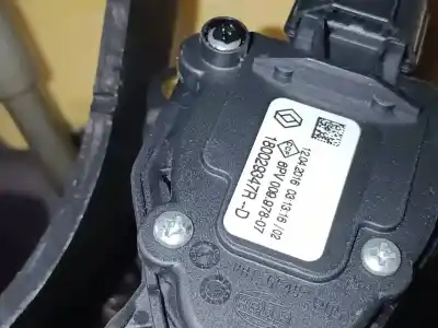 Second-hand car spare part accelerator pedal for renault clio iv limited oem iam references 180029347r