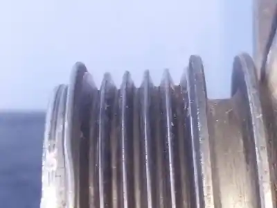 Pezzo di ricambio per auto di seconda mano alternatore per kia cee´d active riferimenti oem iam 373002a500 p3-a4-22-3 2543370a