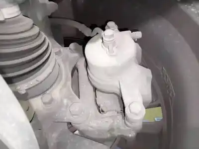 Peça sobressalente para automóvel em segunda mão pinça de travão dianteira esquerda por kia sportage business 2wd referências oem iam 