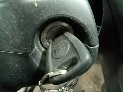 Peça sobressalente para automóvel em segunda mão canhão de ignição por fiat doblo ii cargo (263) 1.3 16v m-jet cat referências oem iam 