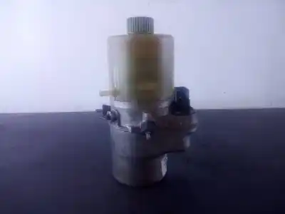 İkinci el araba yedek parçası DIREKSIYON POMPASI için VOLKSWAGEN POLO (6R1)  OEM IAM referansları 6R0423156B P3-B4-9-3 