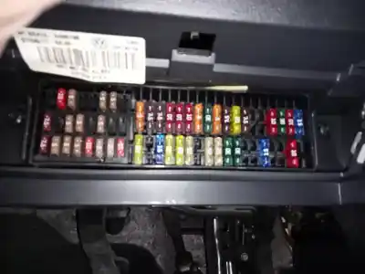 Pezzo di ricambio per auto di seconda mano SCATOLA RELÈ/FUSIBILI per VOLKSWAGEN POLO (6R1)  Riferimenti OEM IAM   
