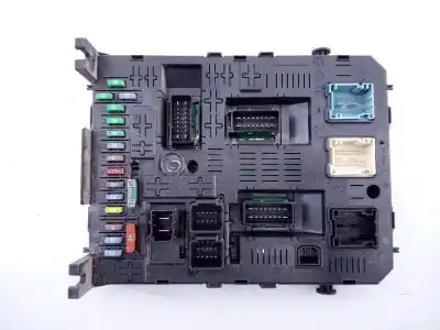 Pezzo di ricambio per auto di seconda mano scatola relè/fusibili per citroen c4 picasso exclusive riferimenti oem iam 9664059080 e3-b2-46-3  Pezzo di ricambio per auto di seconda mano scatola relè/fusibili per citroen c4 picasso exclusive riferimenti oem iam 9664059080 e3-b2-46-3