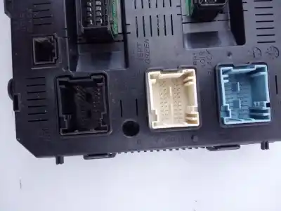 Pezzo di ricambio per auto di seconda mano scatola relè/fusibili per citroen c4 picasso exclusive riferimenti oem iam 9664059080 e3-b2-46-3  Pezzo di ricambio per auto di seconda mano scatola relè/fusibili per citroen c4 picasso exclusive riferimenti oem iam 9664059080 e3-b2-46-3