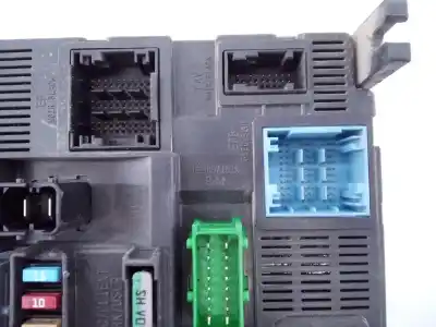 Second-hand car spare part fuse box unit for citroen c-elysée shine oem iam references 9819849680 e3-b2-45-2 