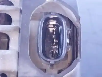 Pezzo di ricambio per auto di seconda mano alternatore per kia cee´d drive riferimenti oem iam 373002a850 p3-a5-4-3 2611067