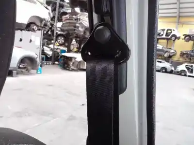 Recambio de automóvil de segunda mano de cinturon seguridad delantero izquierdo para dacia dokker essential referencias oem iam   