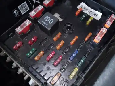 Pièce détachée automobile d'occasion  pour VOLKSWAGEN PASSAT BERLINA (3C2)  Références OEM IAM 3C0937125  