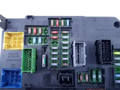 Second-hand car spare part fuse box unit for citroen c4 lim. seduction oem iam references 9665547480 e3-b2-36-1 s180121003h